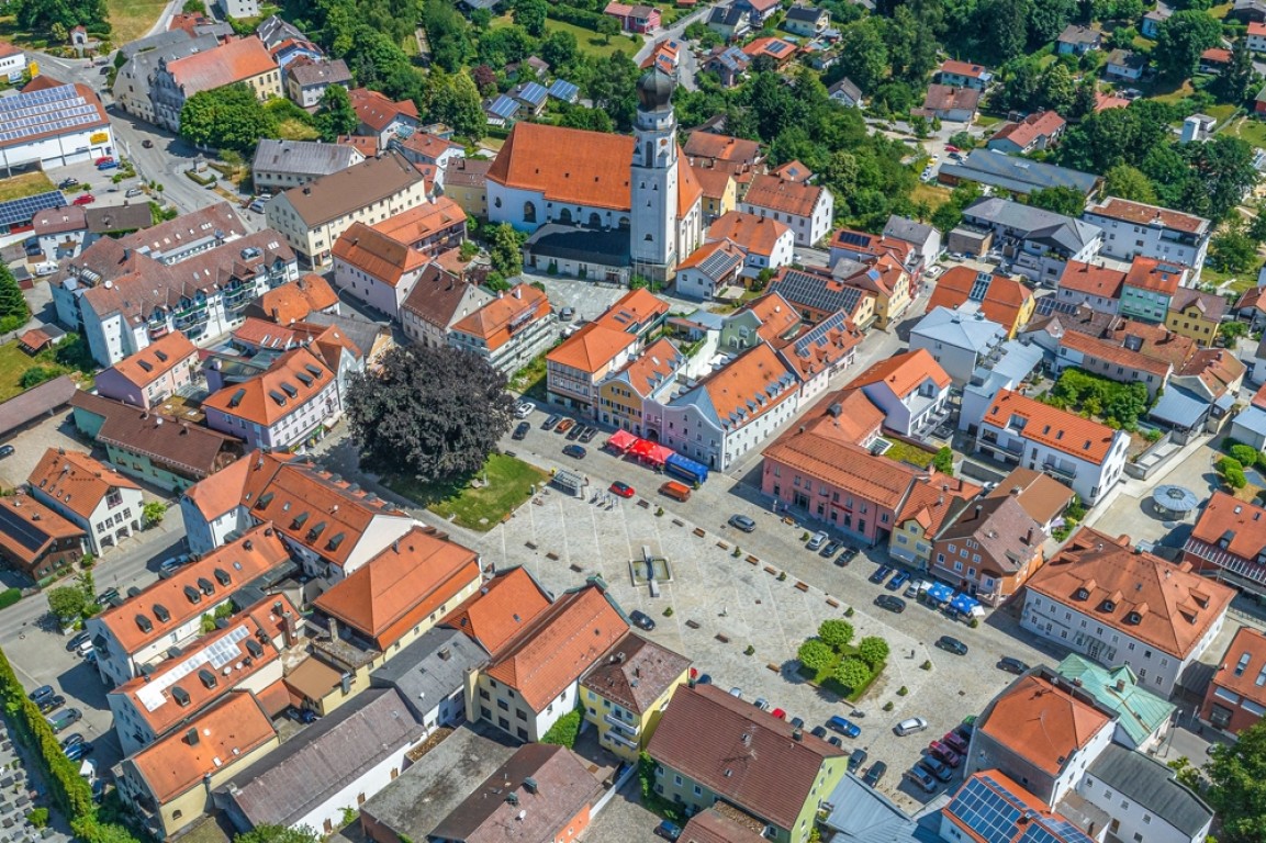 Bad Griesbach - WOHNEN IM FREIZEIT- UND WELLNESSPARADIESBad Griesbach: zwei Neubau-Wohnungen mit 3 bzw. 4 Zimmern