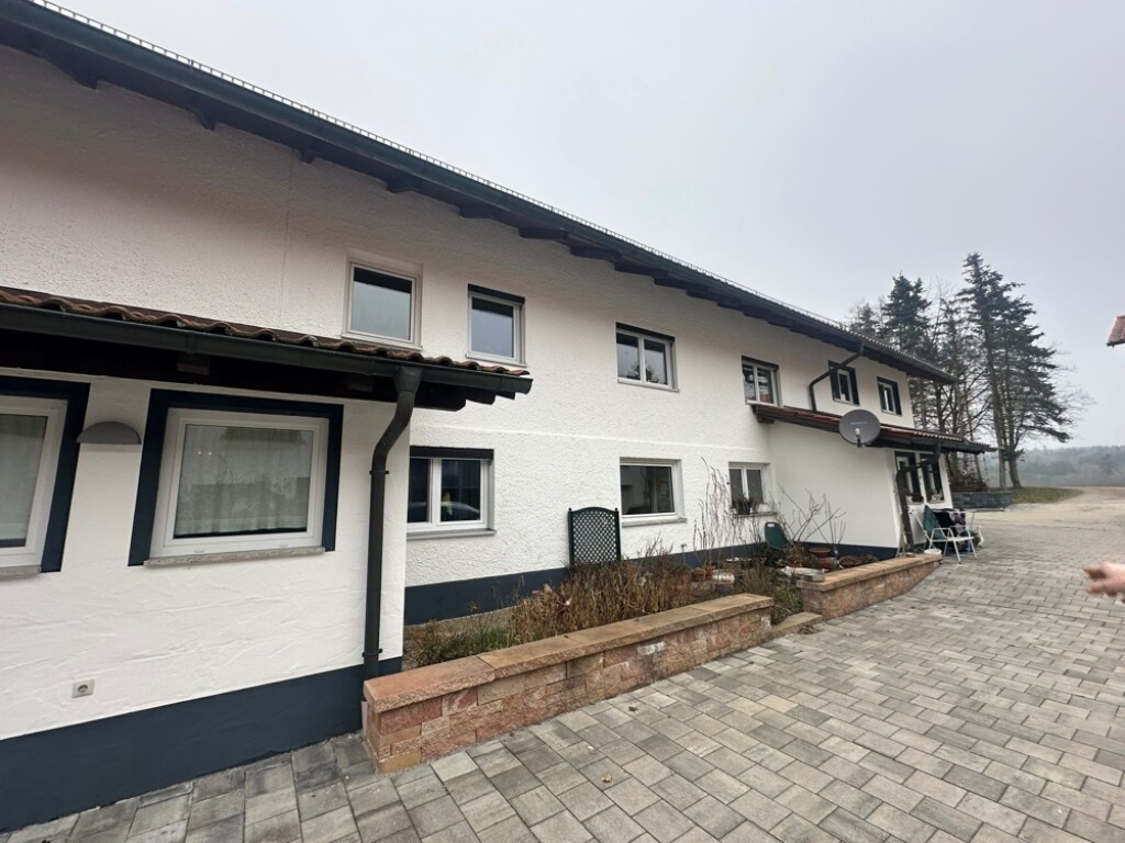 Neuhaus am Inn - Anwesen mit 5 Wohnungen und Nebengebäuden Nähe Neuhaus am Inn