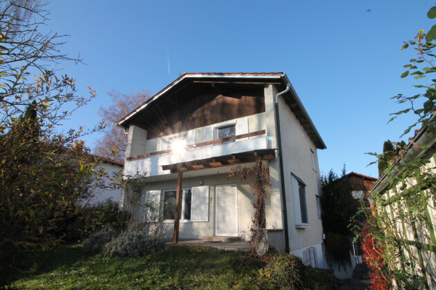 Einfamilienhaus - Vornbach/Inn: Einfamilienhaus Baujahr 1968 – Komplettrenovierung notwendig