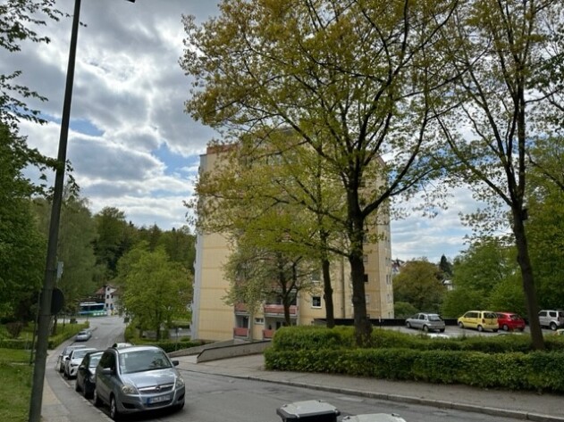 2-Zimmer-Wohnung - Ruhig gelegen – gute Infrastruktur – top Mieterin!