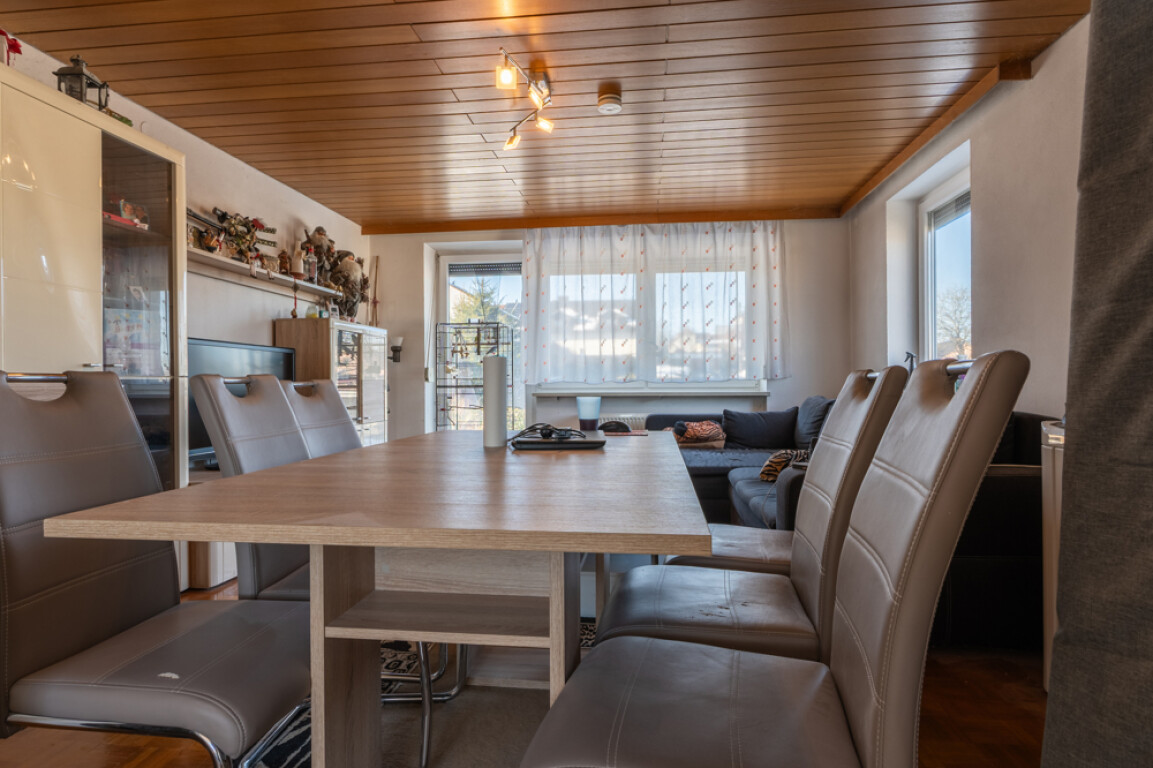 Langjähriger Mieter – solide Wertanlage!Gelungene 3-Zimmer-Wohnung mit Sonnenbalkon in ruhiger Lage von Thyrnau