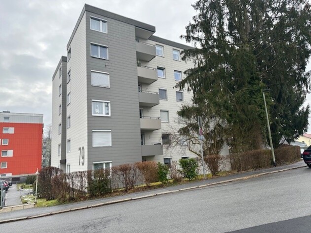 2-Zimmer-Wohnung - Gelungene 2-Zimmer-Wohnung in Passau-Rittsteig mit Balkon, Wannenbad und Abstellraum