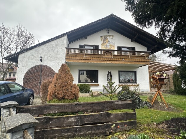 Einfamilienhaus - Einfamilienhaus in Plattling - Randlage