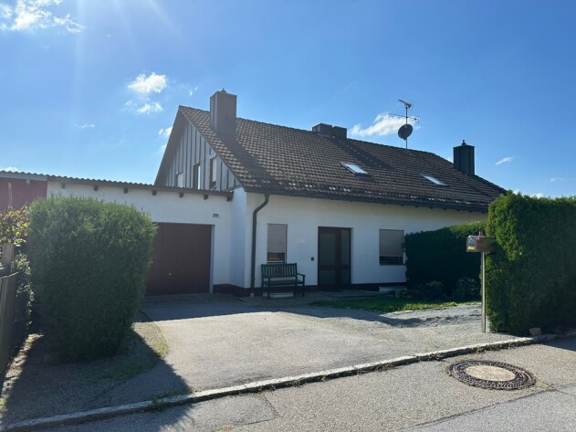 Doppelhaushälfte - Großzügige Doppelhaushälfte in Salzweg / Straßkirchen