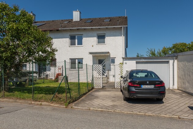 Reihenhaus - Passau-Rittsteig: Doppelhaushälfte mit ausgebautem Studio im DG – zweites Bad