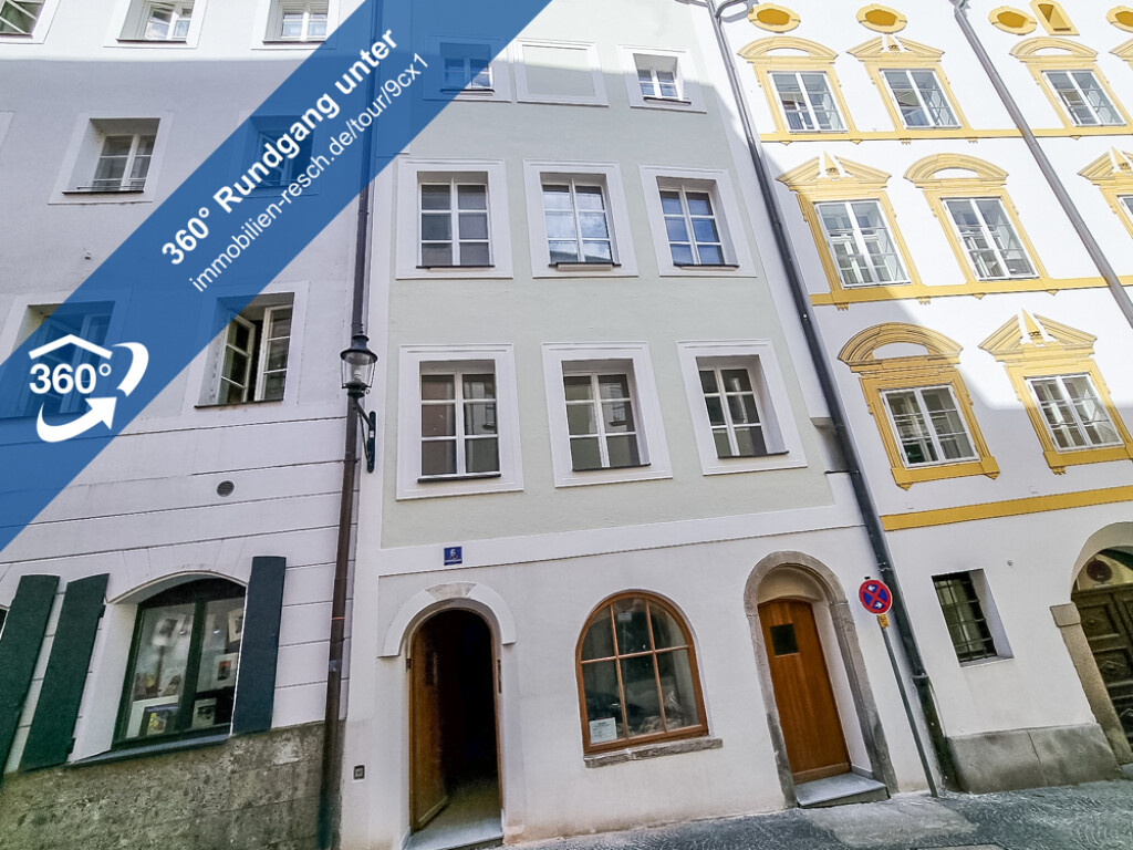 Passau - WG-taugliche-2-Zimmer-Wohnung mit Höhen unterschieden, EBK und Duschbad