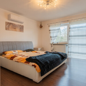 Schlafzimmer EG (1)