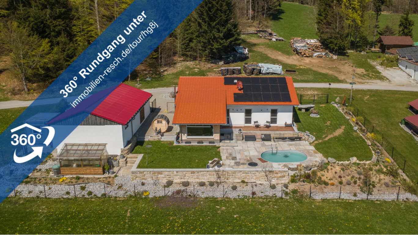 Wegscheid:Wohnen mit Panorama: Moderner Bungalow mit Pool, Sauna & traumhaftem Alpenblick