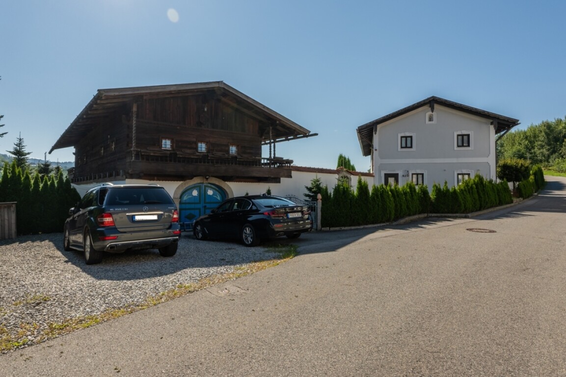 Privates Anwesen mit Gästehaus, Spa & 3.100 m² Grund – Wohnen und Arbeiten auf höchstem Niveau