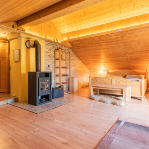 Schlafzimmer (2)