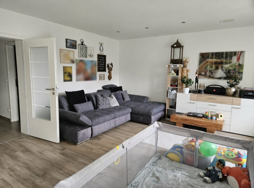 Tittling / Englburg - Tittling-Englburg:Moderne 3-Zimmer-Wohnung mit Balkon in ruhiger Wohnlage