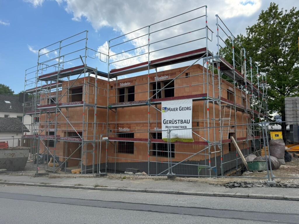 Passau / Grubweg - Erstbezug 2026: 3-Zimmer-Neubauwohnung (KfW-40) mit Balkon & Stellplatz