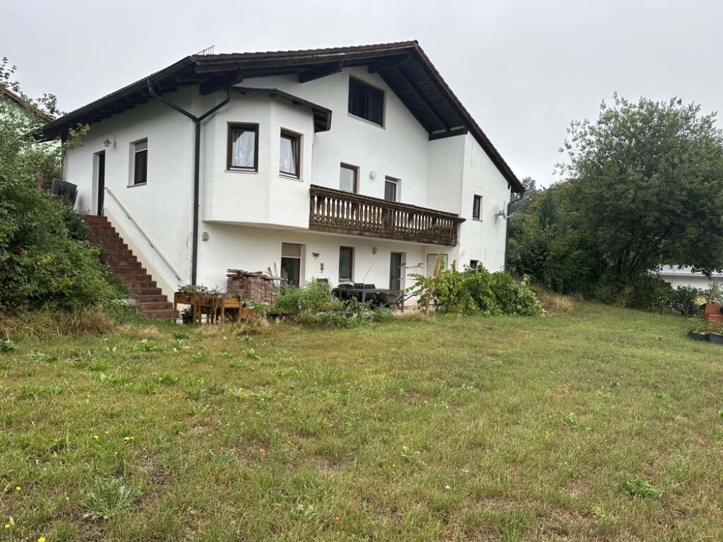 Windorf - Nähe Passau bei Otterskirchen: Großzügiges Einfamilienhaus