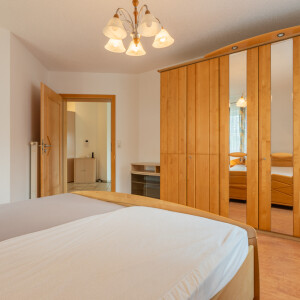 Schlafzimmer (2)