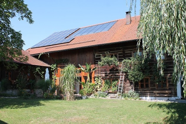 Bauernhaus - PASSAU SÜDLICHER STADTRAND UNIKATES HOLZBLOCK-BAUERNHAUS ÖKÖLOGISCH TOPP SANIERT MIT WINTERGARTEN