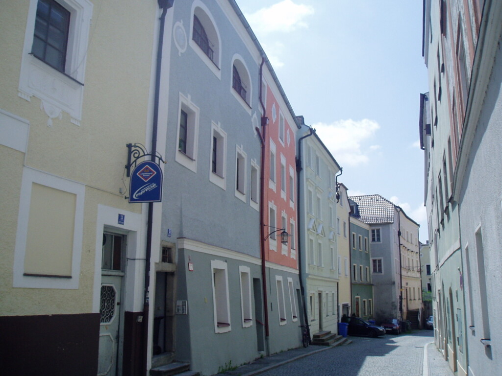 Passau - Altbauflair! 1-Zimmer-Appartement in der Passauer Innstadt