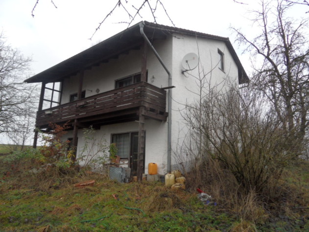 stark renovierungsbedürftiges Einfamilienhaus - Stark renovierungsbedürftiges Einfamilienhaus Nähe Ruderting