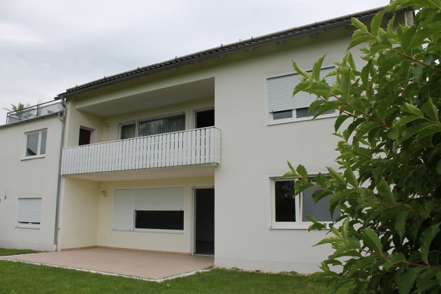Mehrfamilienhaus - Passau-Hacklberg: Haus mit 3 Wohnungen - ideale Kapitalanlage - 5 % Nettorendite