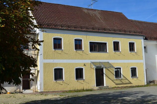 5-Zimmer-Maisonette-Wohnung - Großzügige 5-Zimmer-Maisonette-Wohnung in Aldersbach