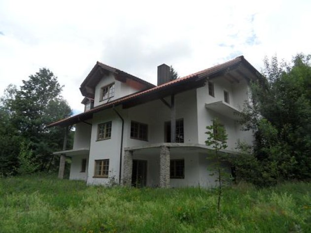 Einfamilienhaus mit Einliegerwohnung - Großzügiges Einfamilienhaus mit Einliegerwohnung im Rohzustand in Finsterau