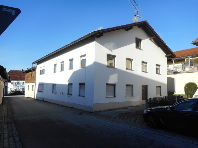 Zweifamilienhaus - Renovierungsbedürftiges Zweifamilienhaus Nähe Röhrnbach/Außernbrünst