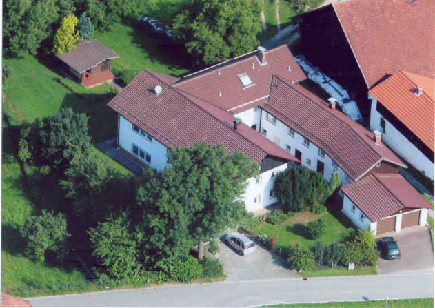 3-Seit-Hof - Passau-Nord 9 km/Gemeinde Tiefenbach:  3-Seit-Hof