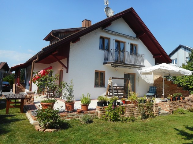 Einfamilienhaus mit Einliegerwohnung - Einfamilienhaus mit Einliegerwohnung in Salzweg Nähe Zentrum