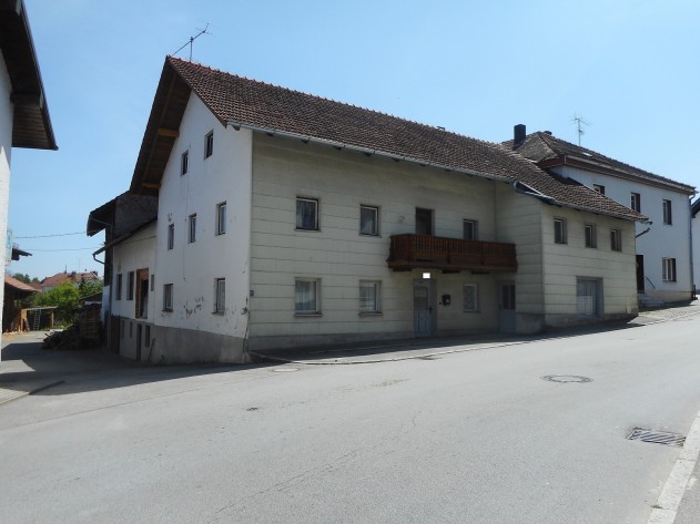 Stark renovierungsdürftiges Wohnhaus/Abrissgebäude - Stark renovierungsbedürftiges Wohnhaus/Abrissgebäude Nähe Iggensbach/Schwanenkirchen