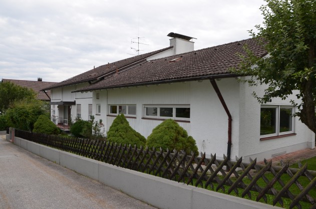 Einfamilienhaus-Villa - Passau-West: Einfamilienhaus-Villa aus den 70ern mit Hallenbad