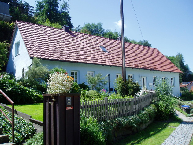 Wohnhaus mit 3 Wohnungen - Passau-Innstadt: Wohnhaus mit 3 Wohnungen 