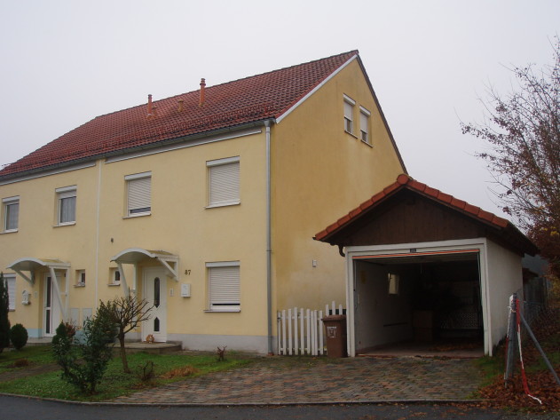 Doppelhaushälfte - Passau-West: Neuwertige Doppelhaushälfte