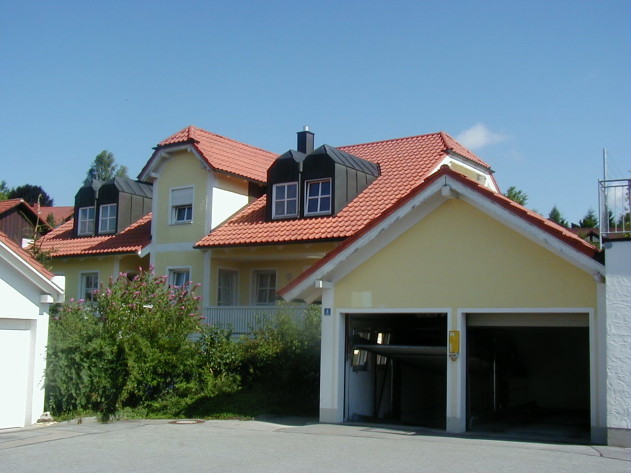 4-Familienhaus - Ideale Kapitalanlage!