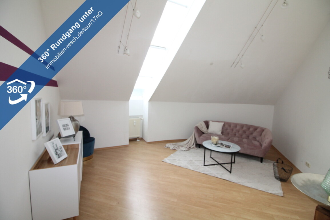 Ganz oben wohnen – Außergewöhnliche Wohnung! 3-Raum-Dachetage mit offenen Wohn-/Ess-/Kochbereich